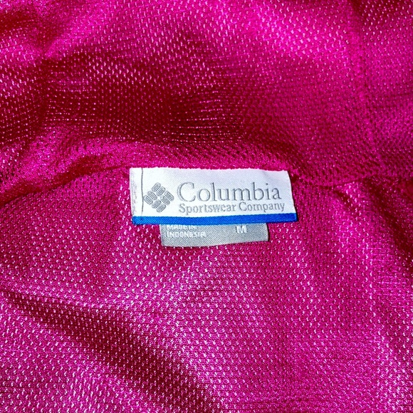 Columbia Women’s M deep pink rain jacket - Picture 4 of 4